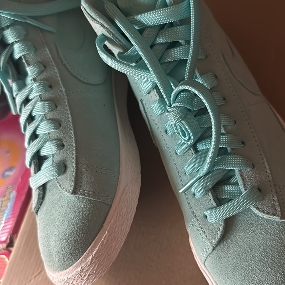 Brand new mint green Nike blazers size 5.5 youth
